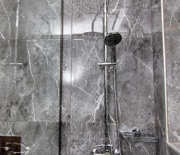 Luxury In The Center Apartment